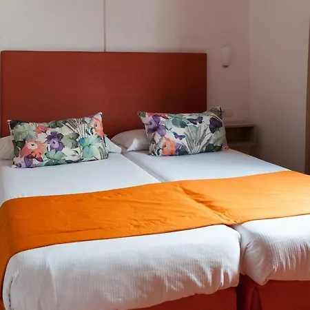 Los Crotos Hotel 2*
